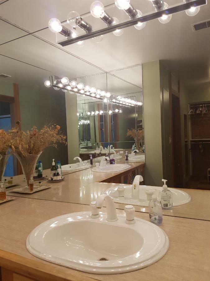 Superior Apartment Чикаго Екстериор снимка