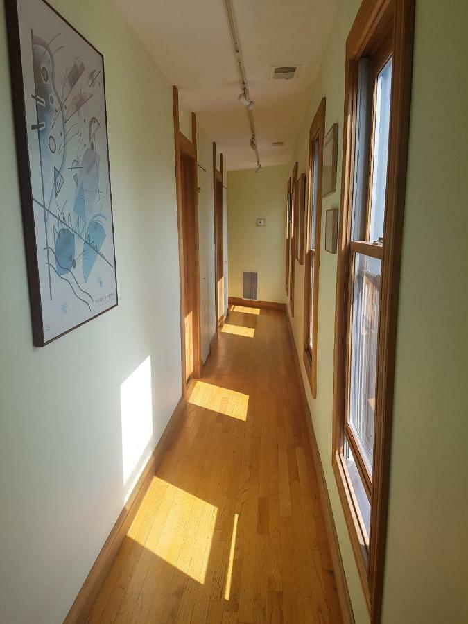 Superior Apartment Чикаго Екстериор снимка